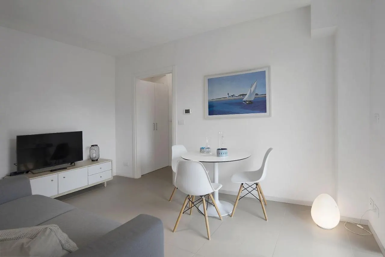 Baseventuno 4 Bilocale Apartment Sirmione